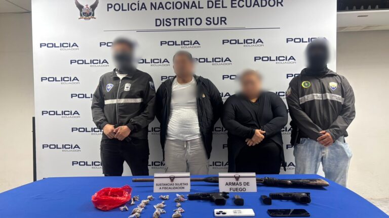 Alias “La Tía” fue aprehendida durante operativo que golpeó a “Los Águilas” en Guayas