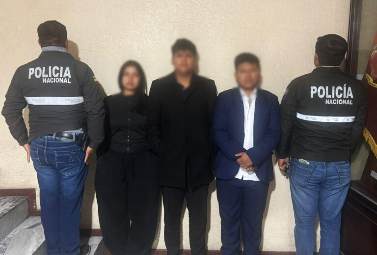 Policía Nacional aprehendió a tres personas por presunta estafa