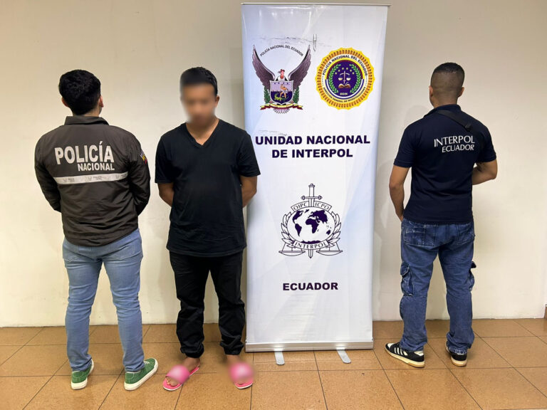 Policía Nacional localizó y detuvo en Guayas a requerido por la justicia chilena por femicidio frustrado y homicidio calificado