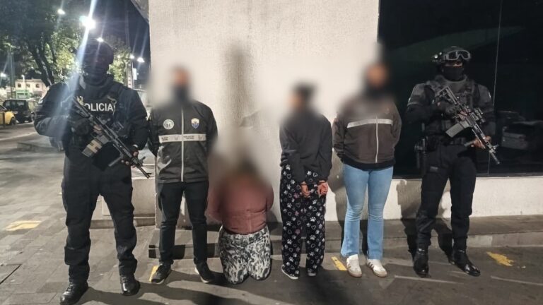 LIBERAMOS A UNA VÍCTIMA DE SECUESTRO EXTORSIVO Y APREHENDIMOS A DOS PRESUNTAS IMPLICADAS EN QUITO