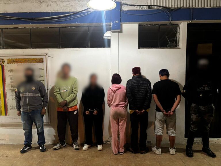Aprehendimos a cinco presuntos integrantes de “Los Lobos”; dos estarían implicados en un sicariato y en la planificación de una fuga en Ibarra
