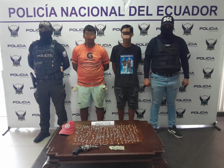 02 aprehendidos presuntos integrantes del GDO «Águilas» en Suburbio de Guayaquil