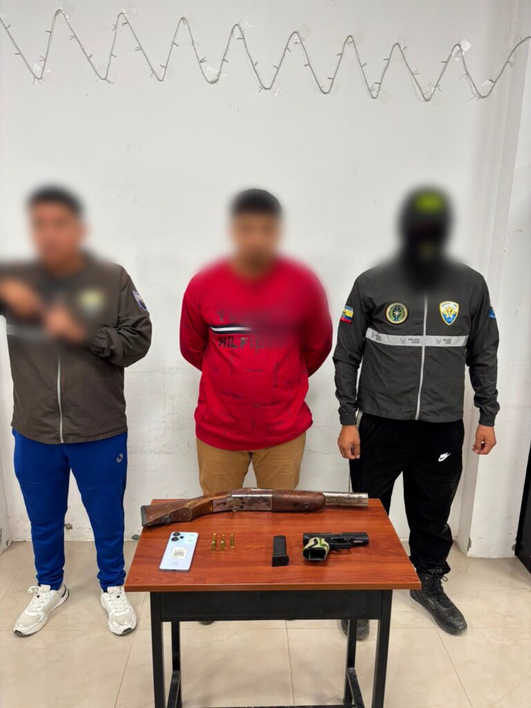 Aprehendimos en Sucumbíos a tres sujetos con un arma de fuego
