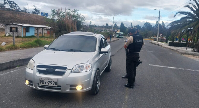 Controles policiales en Pujilí y Saquisilí dejan resultados contundentes en seguridad ciudadana