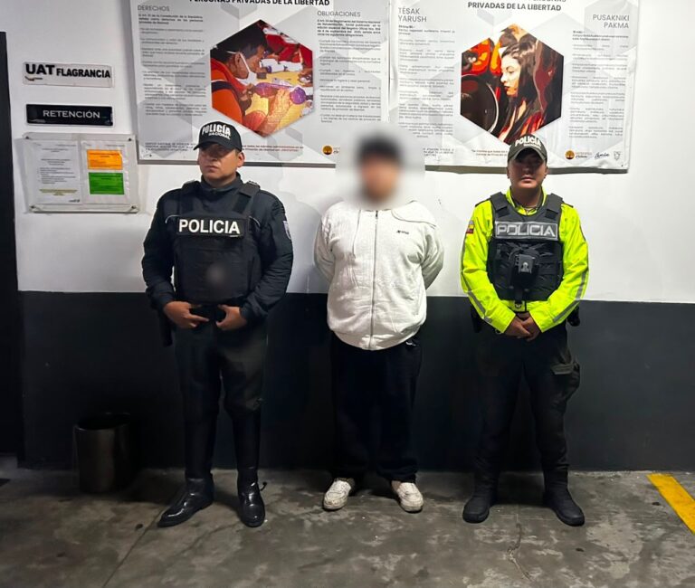 Grupo Operativo Antidelincuencial Zona 3 aprehendió a un ciudadano por el delito de receptación y tenencia de sustancia sujeta a fiscalización en Ambato