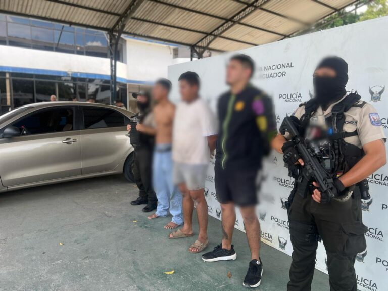 Aprehendimos en flagrancia a tres presuntos implicados en un secuestro en Esmeraldas