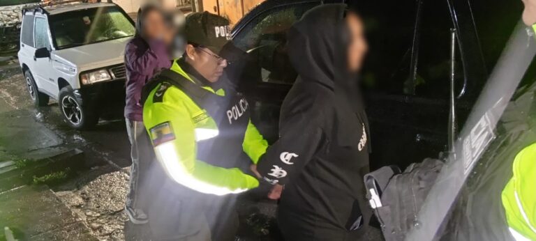 Operativo «Pandora 61» permitió la aprehensión de dos mujeres por presunta tenencia de sustancias sujetas a fiscalización en Tungurahua
