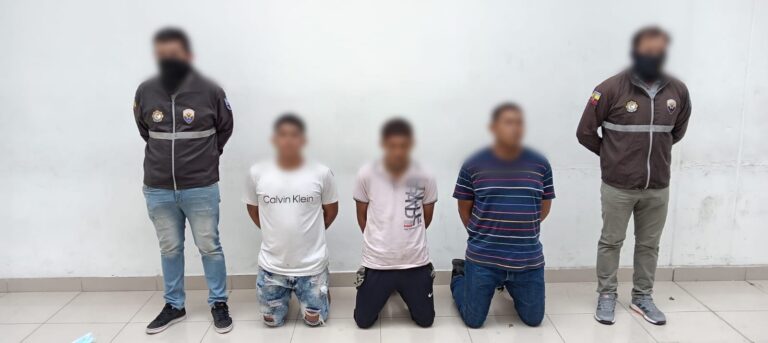 Policía Nacional afectó a presunta organización delictiva dedicada al robo de vehículos en Guayaquil