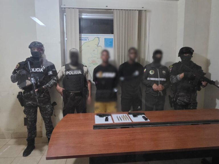 Labores investigativas y operativas permitieron la aprehensión de alias “Danielito” y alias “Feo”, en Esmeraldas