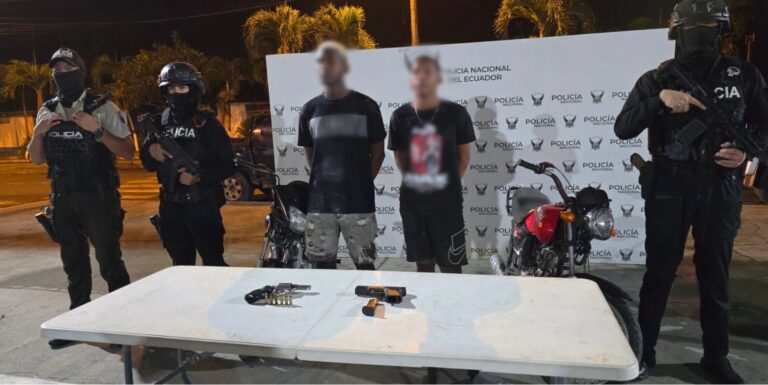 Dos presuntos integrantes del GDO “Los Tiguerones” fueron aprehendidos con armas de fuego en Esmeraldas