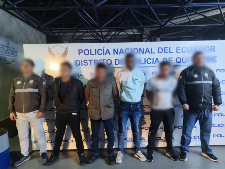 Cuatro aprehendidos y dos armas de fuego incautadas en Quito