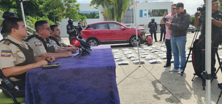 Policía Nacional incauta 11 bultos con sustancias catalogadas sujetas a fiscalización