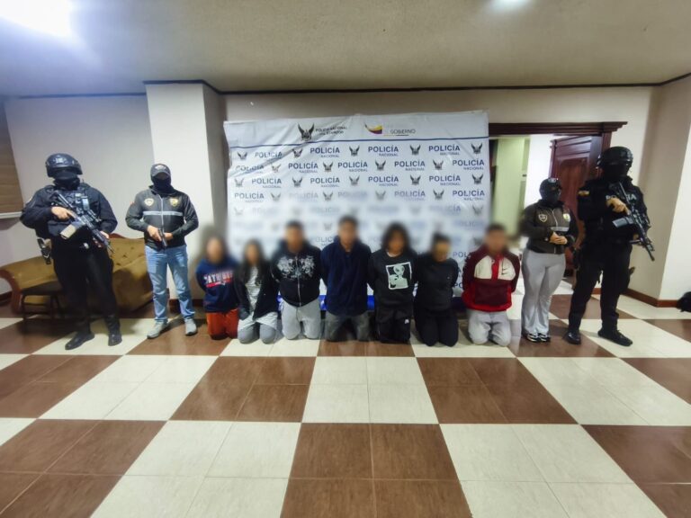 Policía Nacional afecta una presunta red de microtráfico que operaba en la provincia del Azuay