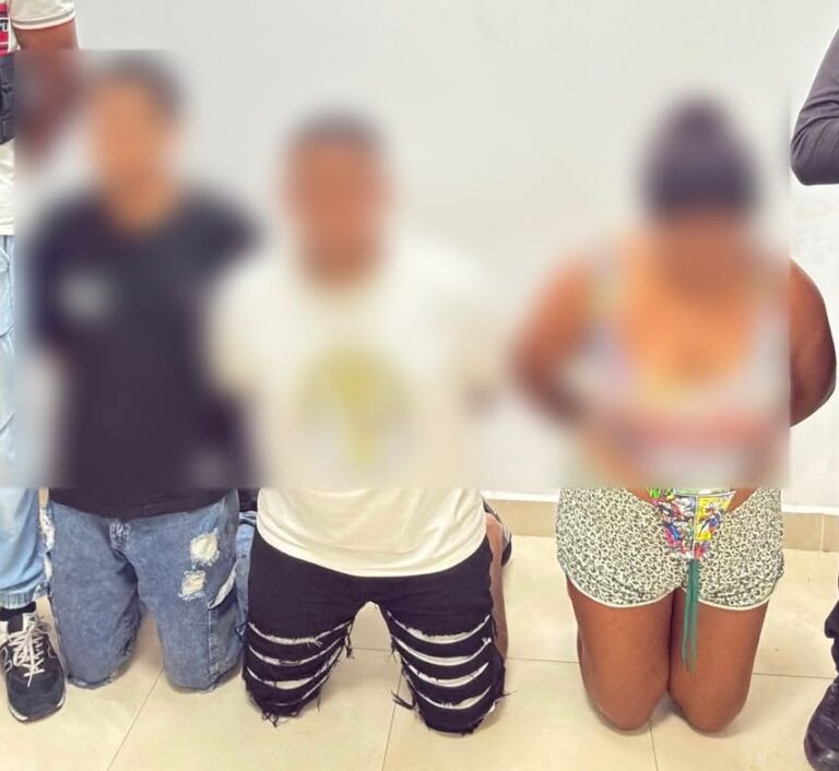 Policía aprehendió a tres presuntos extorsionadores en Guayas