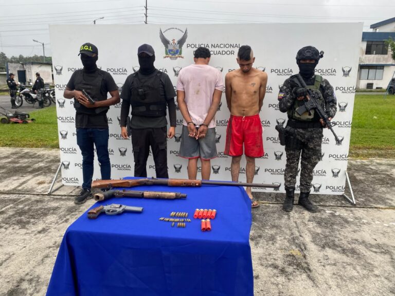 Policía Nacional responde a ataque armado y decomisa armas en Quinindé