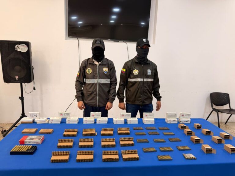 Policía interviene y decomisa armas y municiones en medio de controles en El Oro