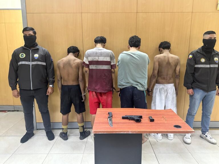 Policía Nacional libera a ciudadano secuestrado y Aprehende a cuatro presuntos integrantes de “Chone Killers” en Durán