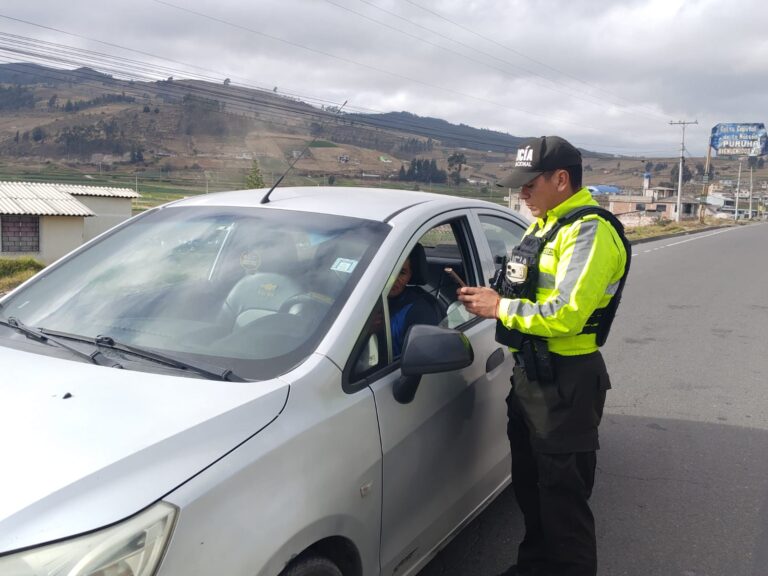 Policía Nacional fortalece los controles preventivos en el Distrito Colta-Guamote