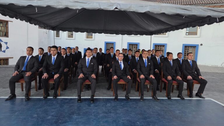 382 aspirantes con perfil profesional inician su formación policial