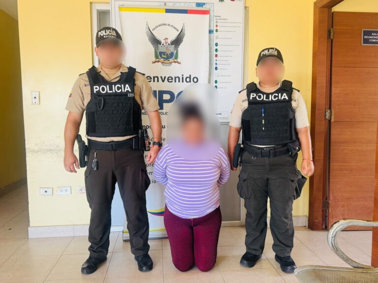 Ciudadana aprehendida con droga, armas y munición durante operativo policial en Puyo
