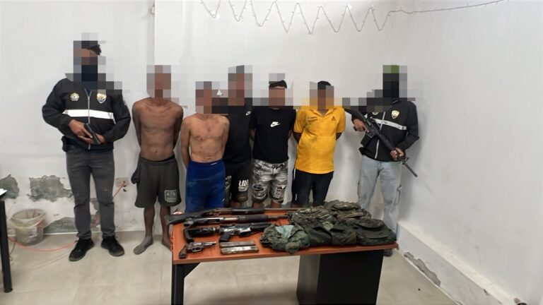 Golpe a las estructuras criminales “Águilas-Fatales”: cinco presuntos integrantes fueron aprehendidos en Guayas