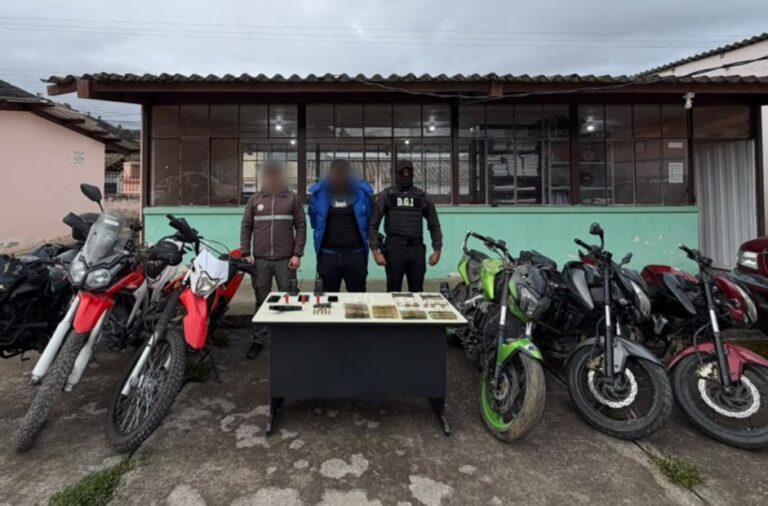 Aprehendimos a un presunto integrante del GDO “Los Lobos” en Carchi